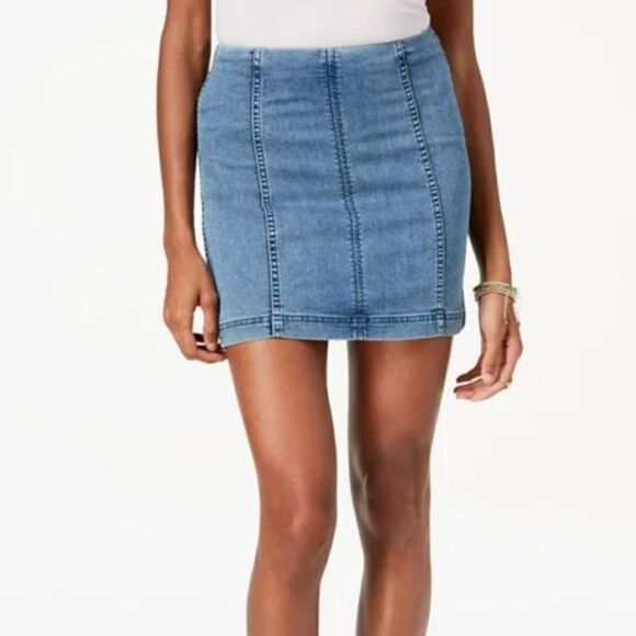 Free People Modern Femme Light Blue Denim Seam Detail Stretch Mini Skirt - Picture 1 of 13